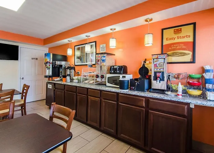 Econo Hospedaje Near Motor Speedway