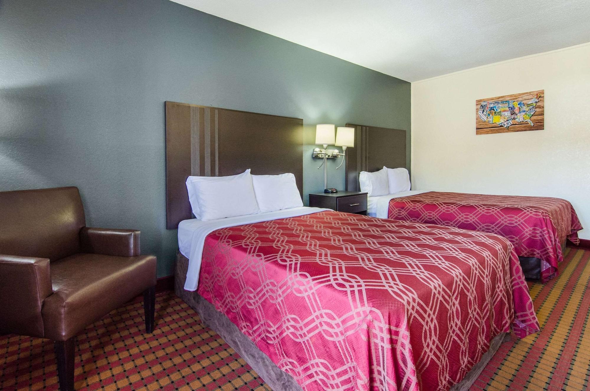 Econo Near Motor Speedway * Bristol