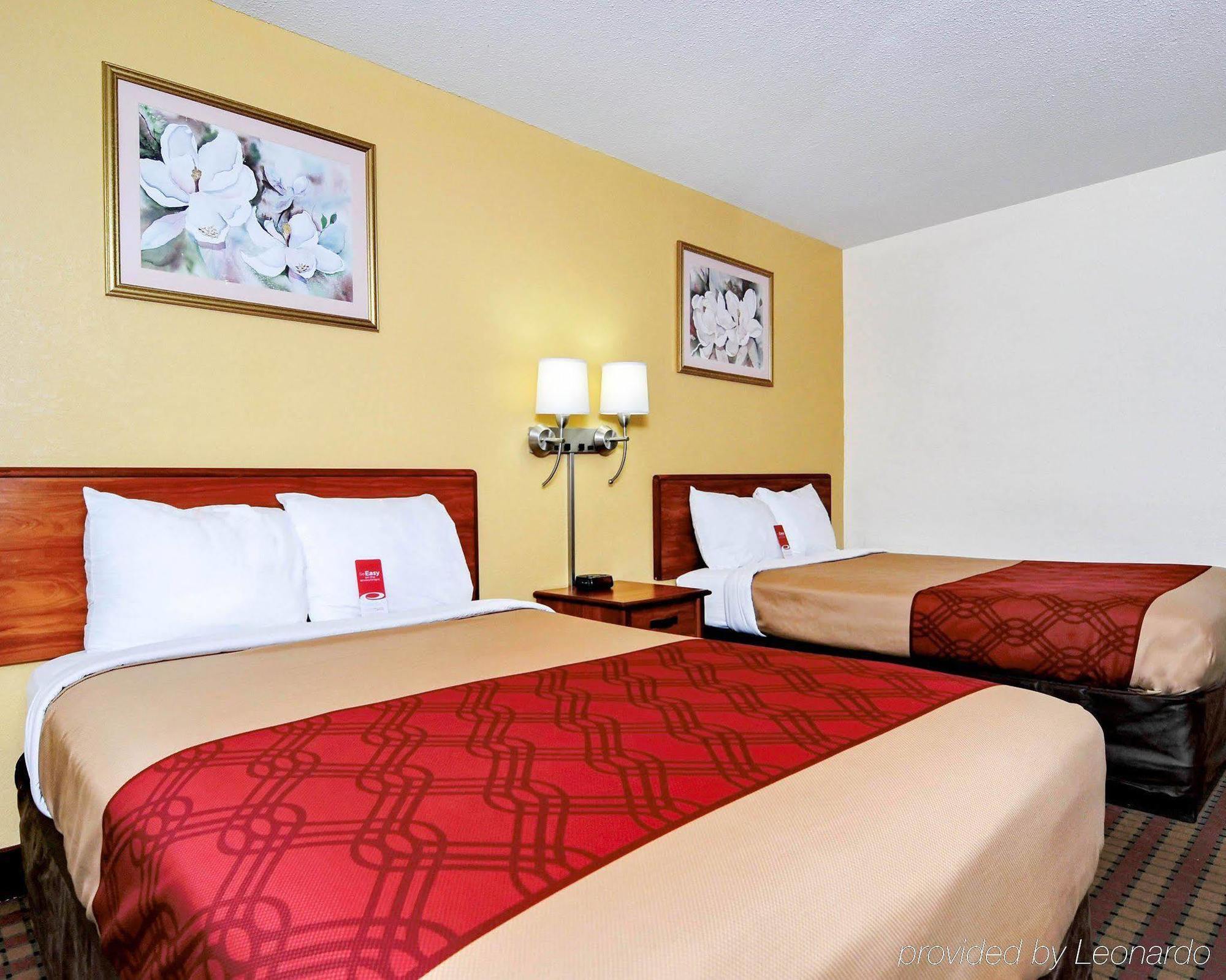 Lodge Econo Near Motor Speedway *