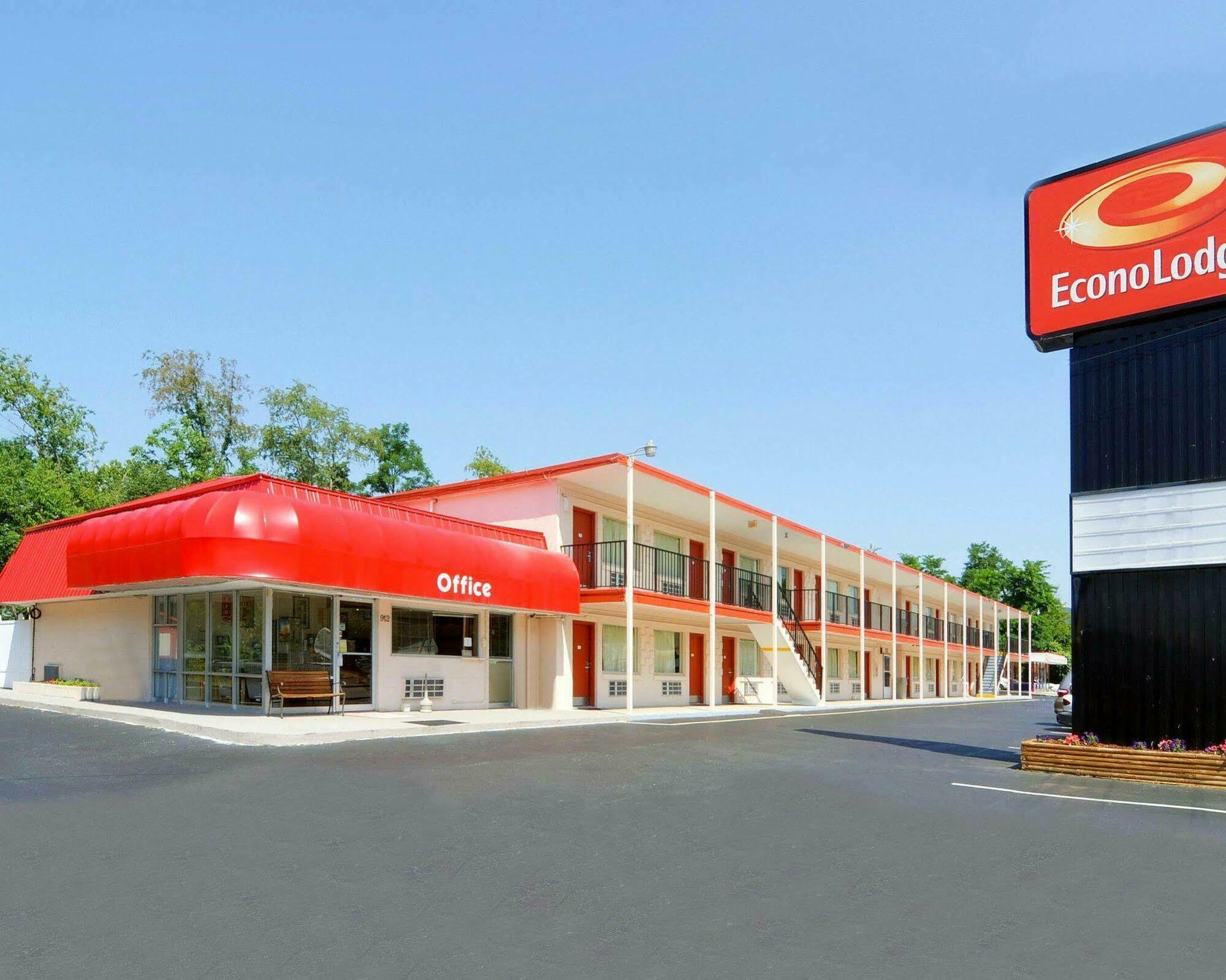 Econo Near Motor Speedway Bristol